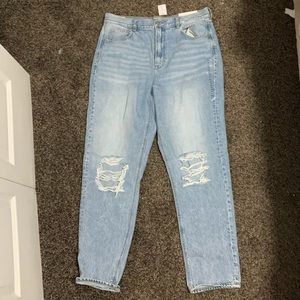 American Eagle Mom Jeans